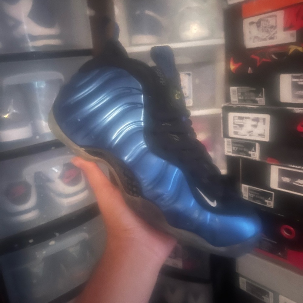 Royal blue foams size 10.5 2011 release clean